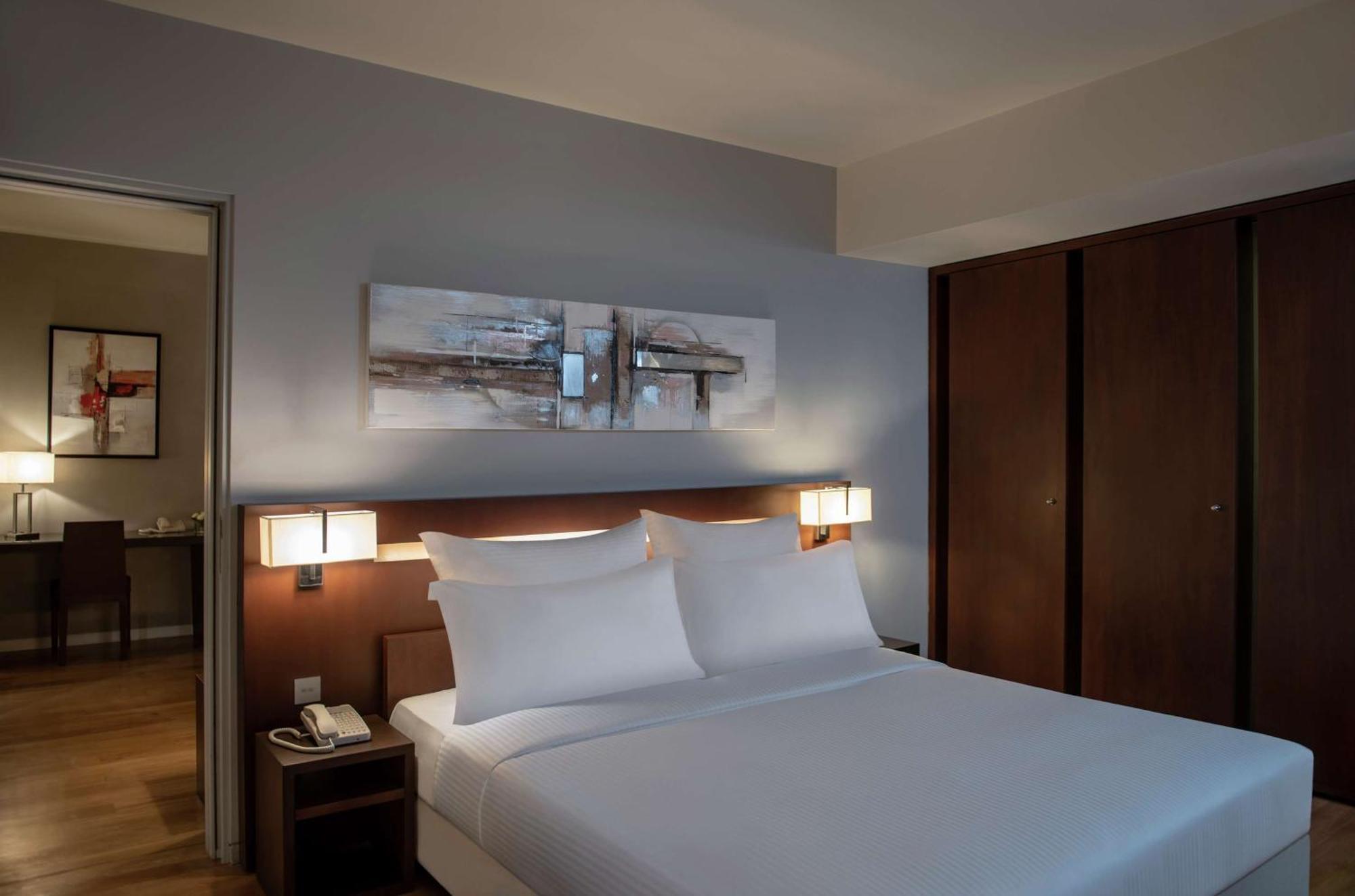 Hilton Downtown 4*