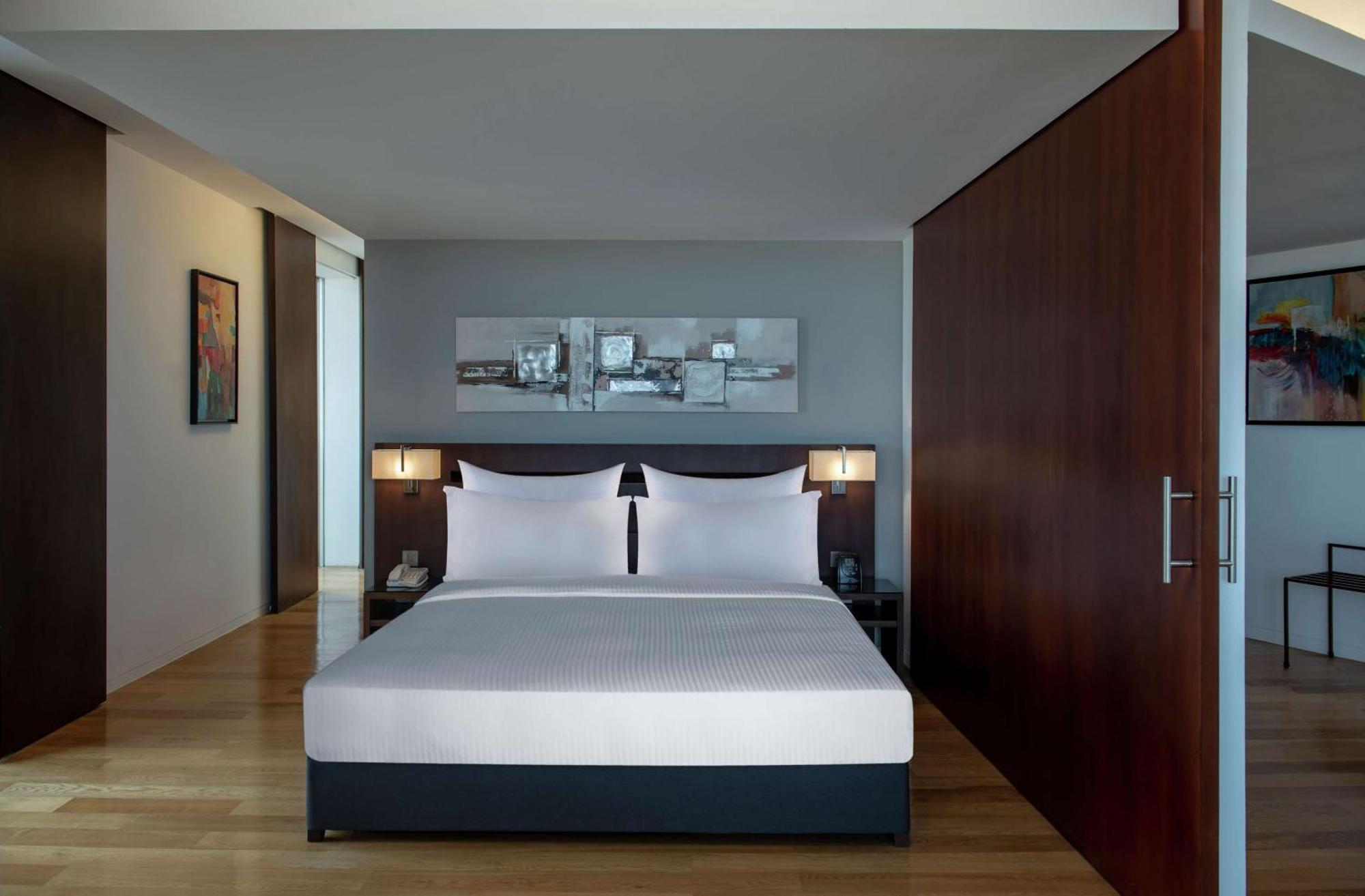 Hilton Downtown 4*