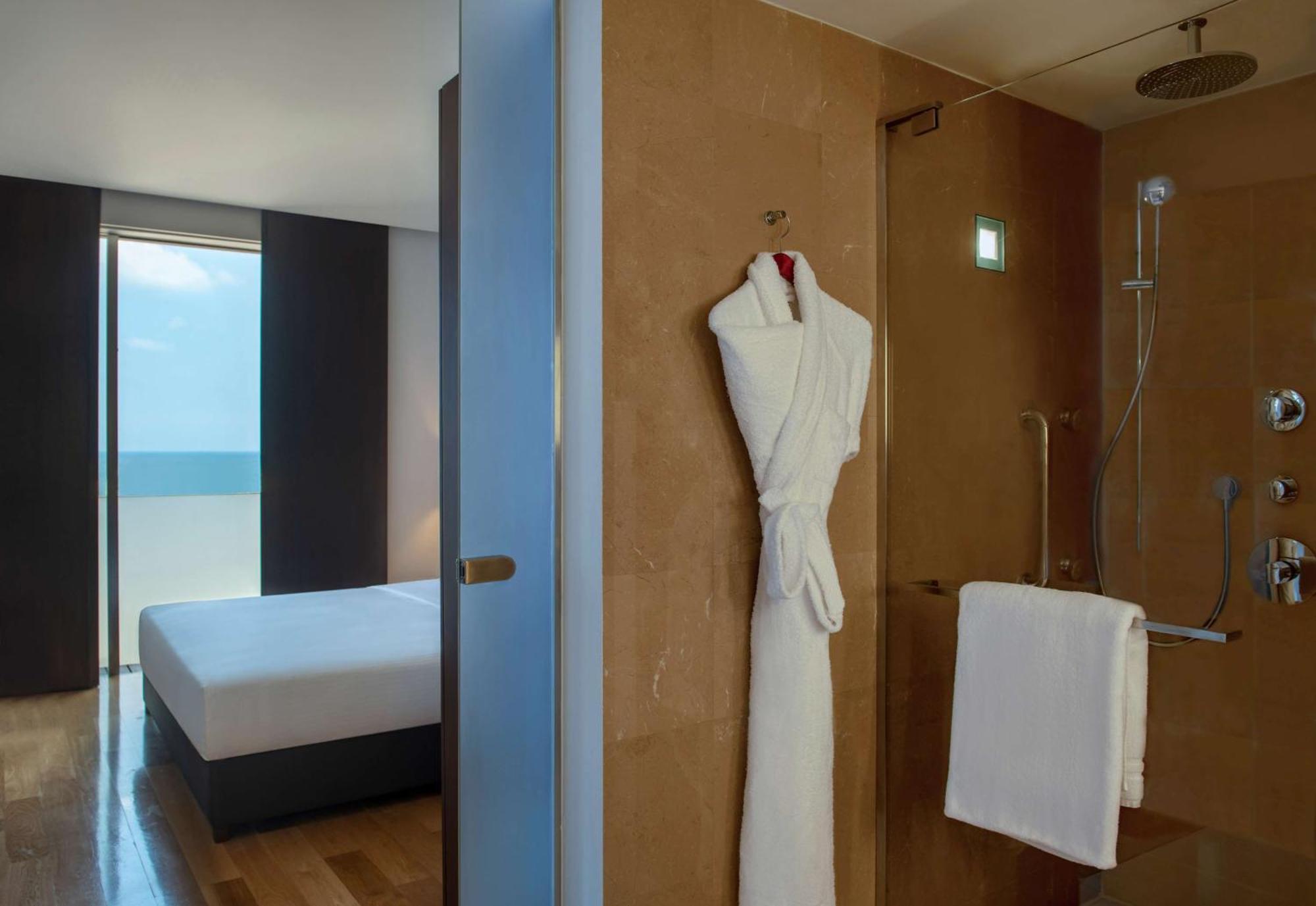 Hilton Downtown 4* Beirut